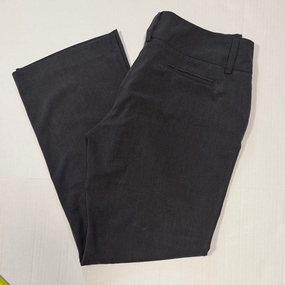 Daisy Fuentes Black Straight Leg Jeans